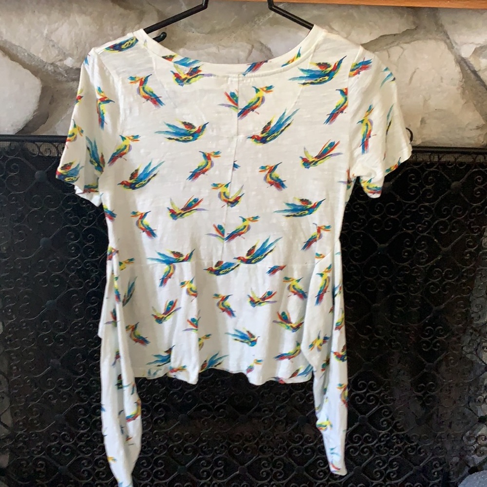 Meadow Rue by Anthropologie White Rainbow Pajaro Bird Print Tee Shirt Small NWOT - Picture 9 of 16
